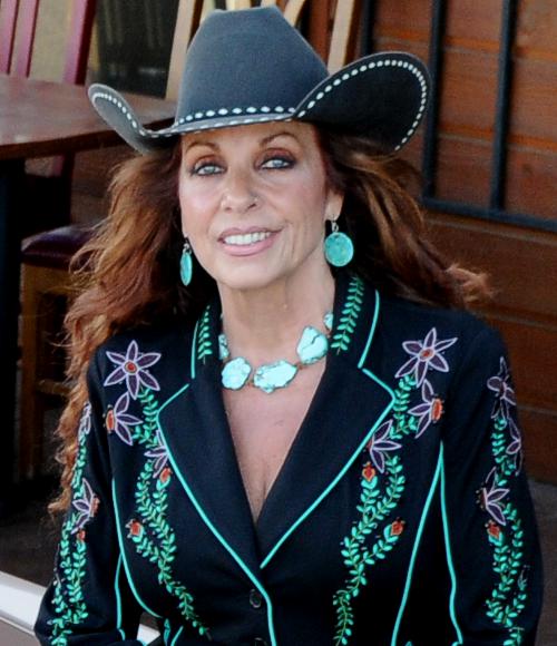 Restaurant Three Sisters Tavern and Grill